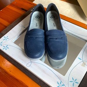 Clarks cloud steppers 6.5